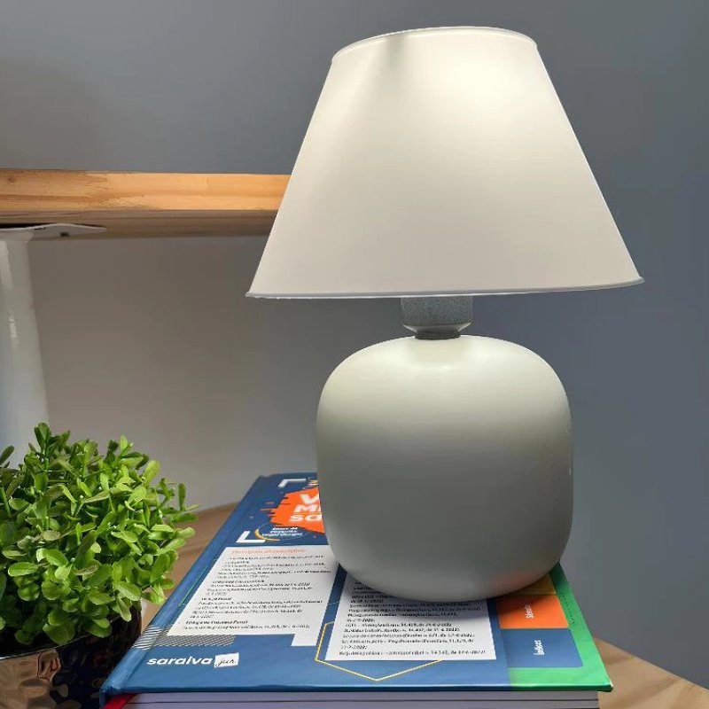 Abajur de Mesa para Quarto em Cerâmica