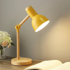 Luminária de Mesa Articulada com Base em Madeira
